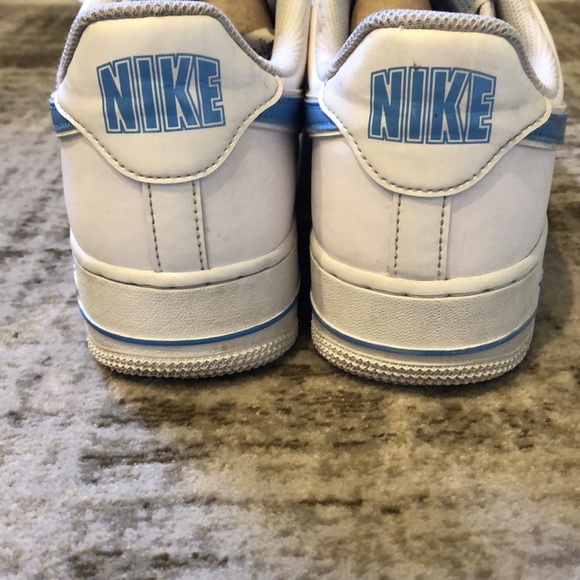 Nike Air Force 1 size 9.5 US - Picture 2 of 4